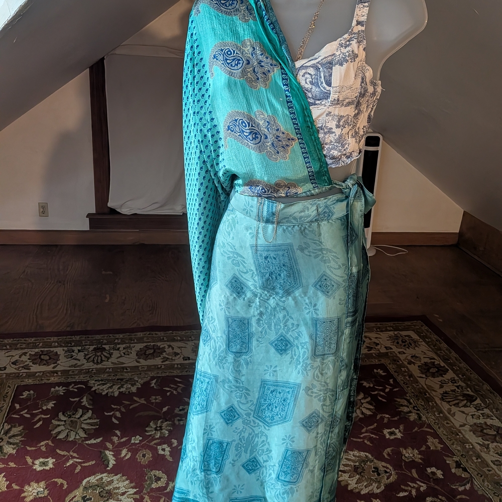 Elegant Teal Maxi Skirt